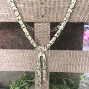 Vintage Jewelry - Vintage Coro Bib Necklace Drop Vintage Jewelry - Vintage Coro Bib Necklace Drop